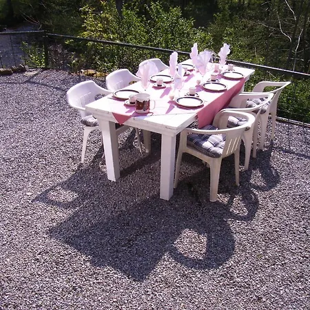 Holiday La Lienne Feriehus Neucy